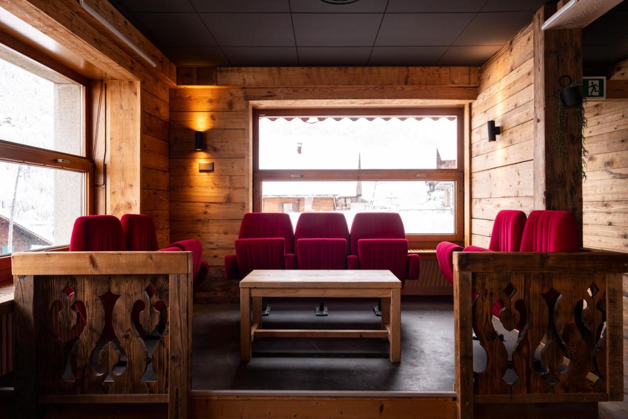 Peanut Mountain Lodge & Le Communal Val d'Illiez Bagian luar foto