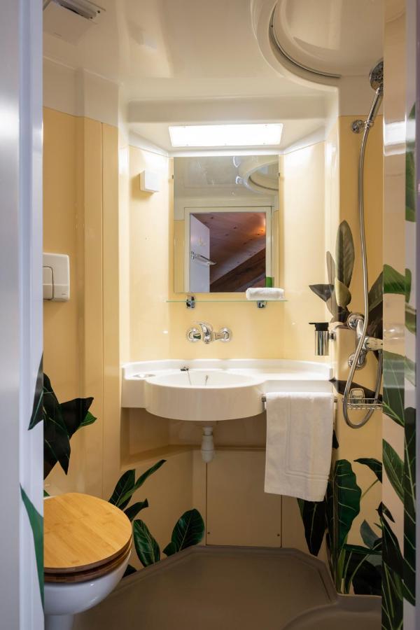 Peanut Mountain Lodge & Le Communal Val d'Illiez Bagian luar foto